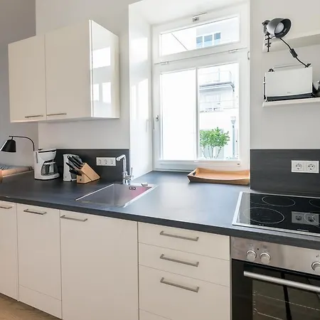 Seeblick Apartment *
